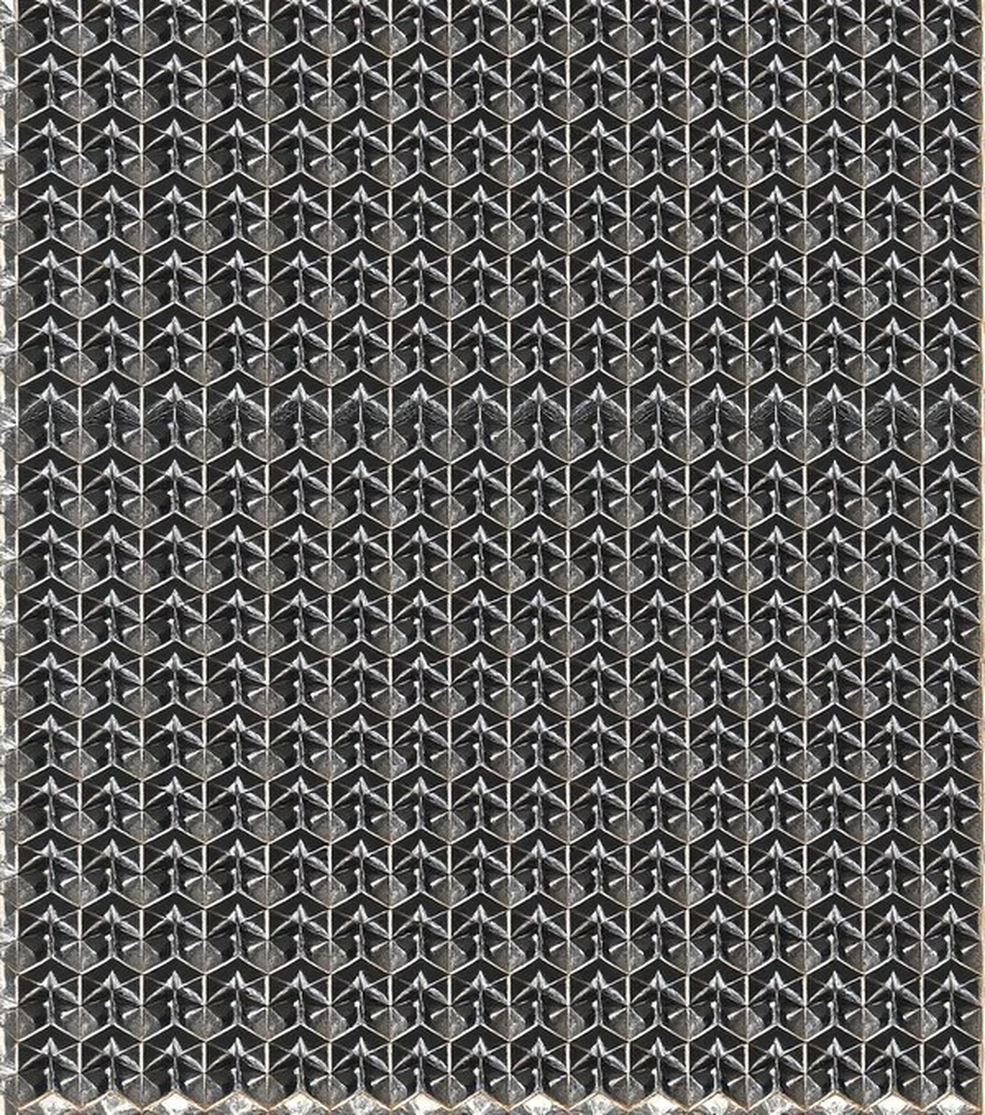 Pyramid rolled pattern glass texture